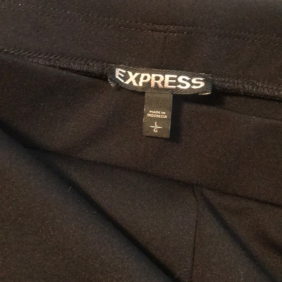 Express Black High Waisted Scalloped Shorts - Picture 4 of 4